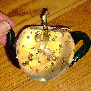 Dynasty Gallery Heirloom Art Glass Tea Pot Apple Shape Green Clear Paperweight